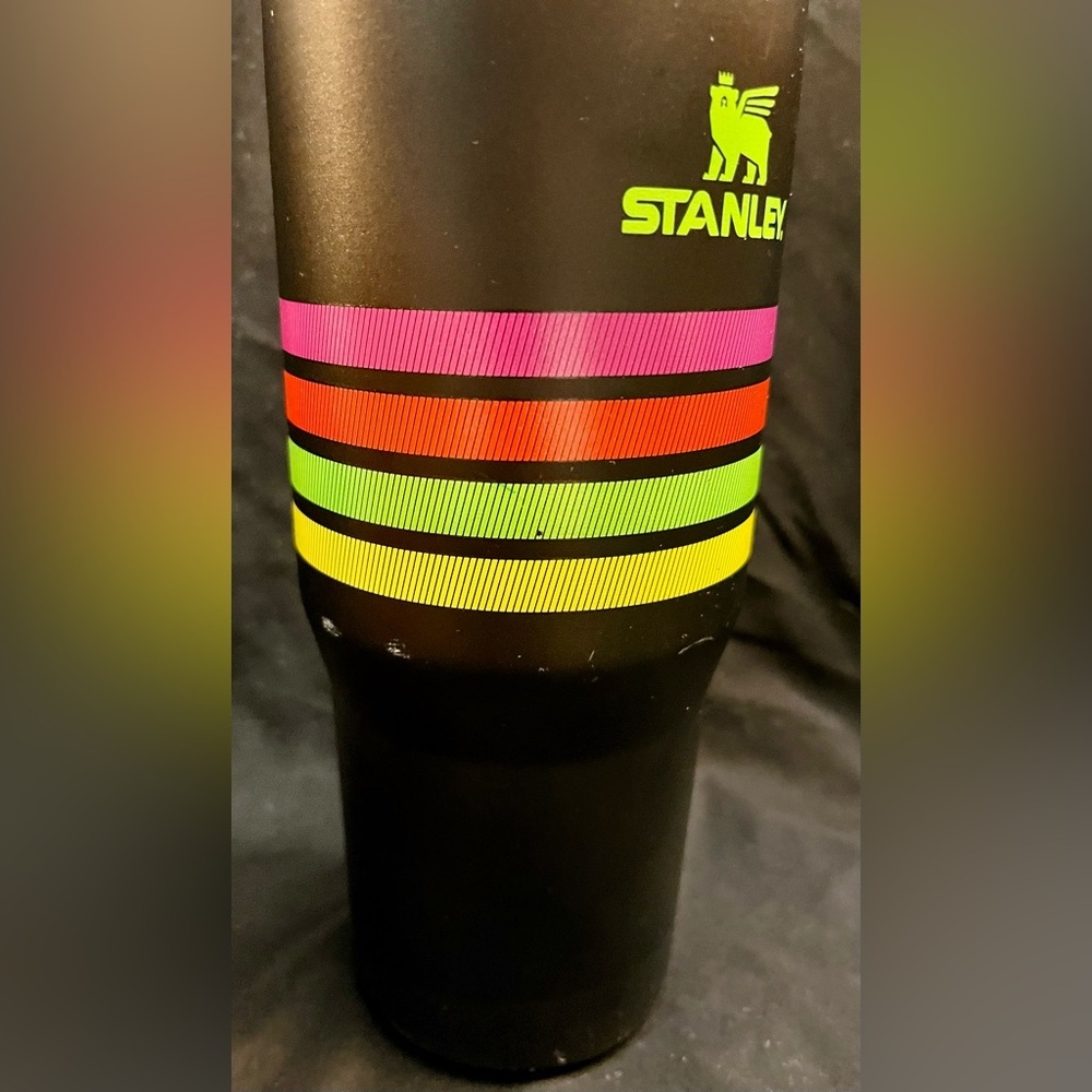 Stanley 30 Ounce Distressed Black Travel Mug with Rainbow of Neon Stripes Trendy - Picture 4 of 12